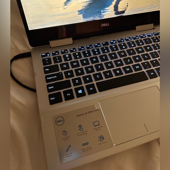 Dell Inspiron 15 7000 2-in-1 Intel Core i5 8th Gen - Picture 3 of 3